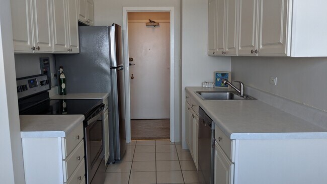 Foto del edificio - 3410 N Lake Shore Dr