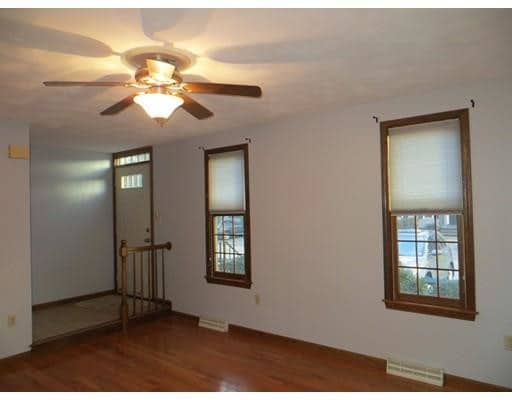 Foto del edificio - 821 Wellman Ave