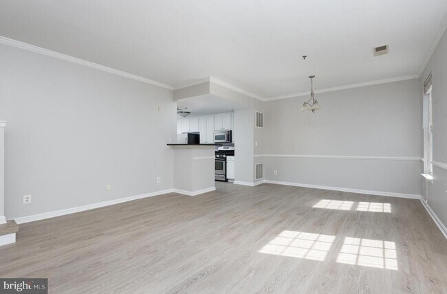 Foto del edificio - 8984 Harrover Pl