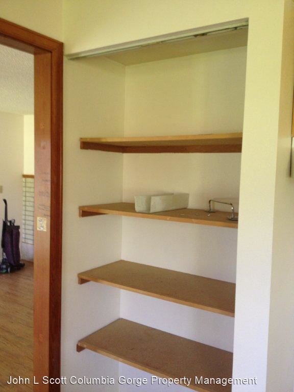Foto principal - 3 br, 2 bath House - 717 Chinook - 1