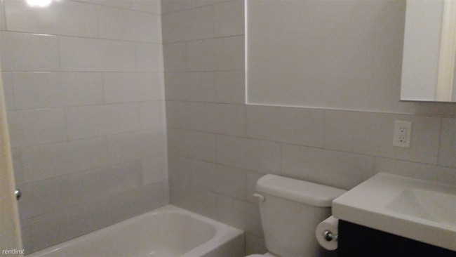 Building Photo - 2 br, 1 bath  - Kaufman Studios