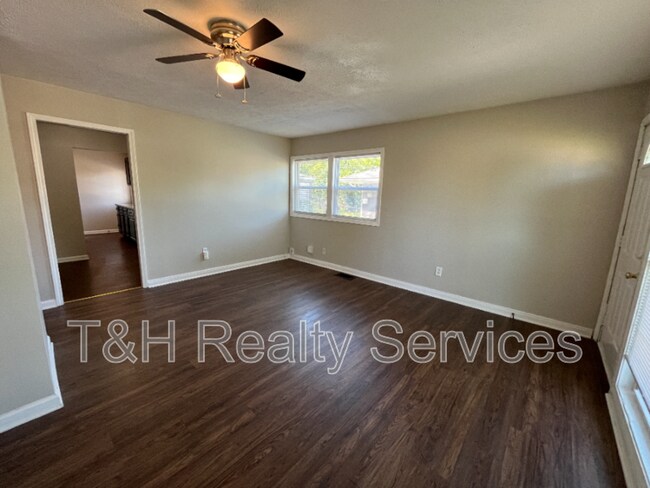 Foto del edificio - 8207 E 50th St