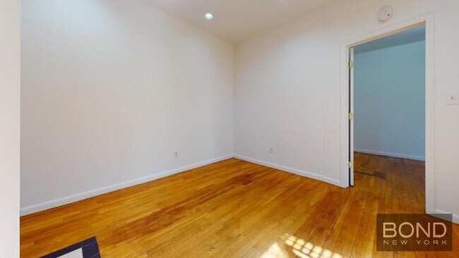 Foto del edificio - 237 E 5th St
