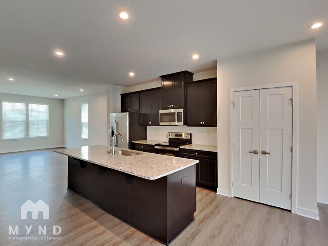 Foto del edificio - 2203 Doby Creek Ln