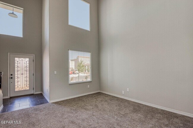 Foto del edificio - 14202 Peyton Edwards Ave
