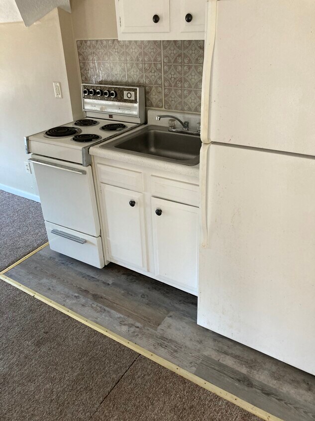 Primary Photo - 3013 Peach St