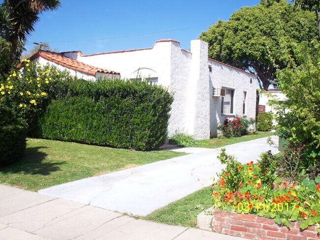Foto del edificio - 4354 Coolidge Ave