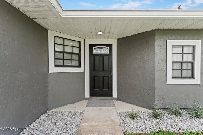 Building Photo - 6424 Dane Ave