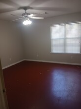 Building Photo - 118 Lindley Dr