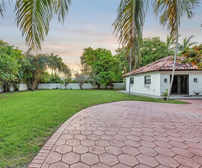 Building Photo - 4050 SW 128th Ave