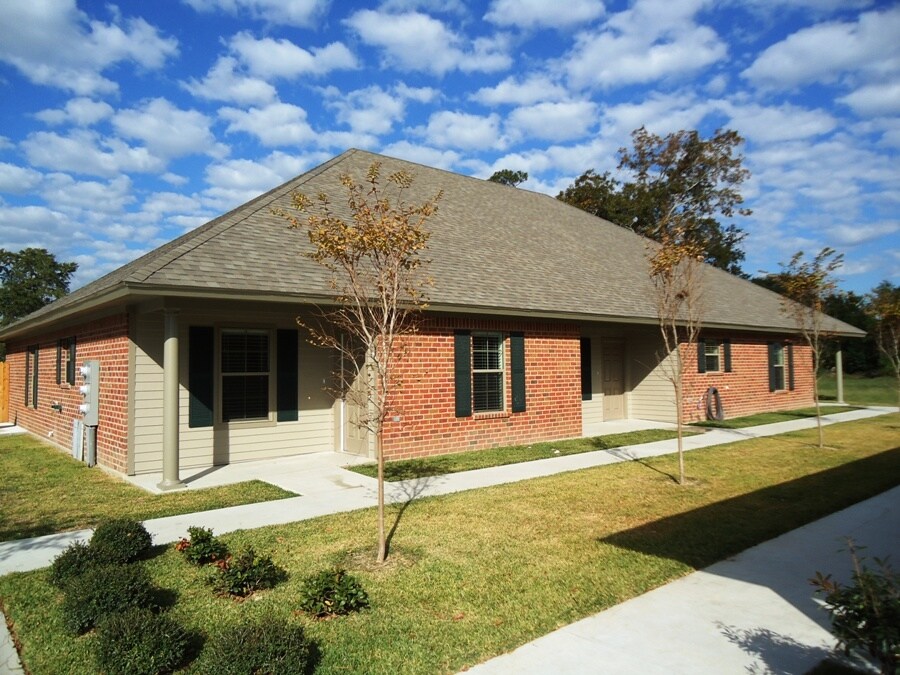 Primary Photo - 616-620 Sulphur Ave