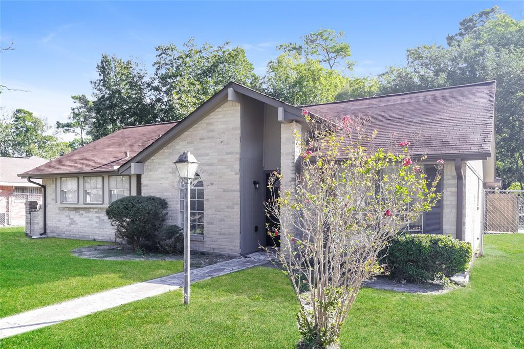 11014 BurningBush Ln, Houston, TX 77016 House Rental in Houston, TX