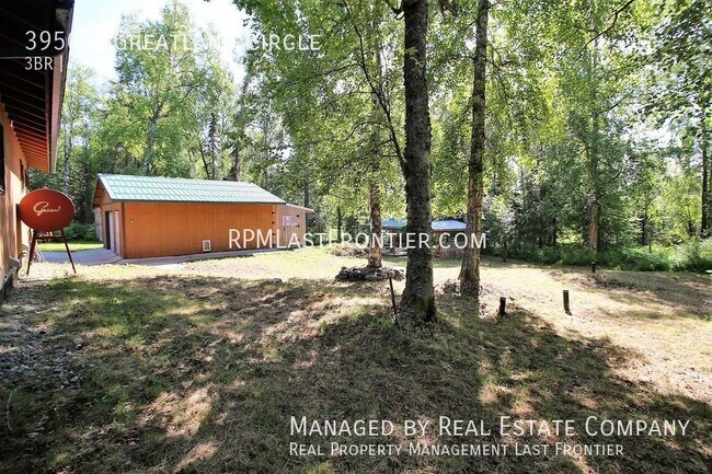 Building Photo - Secluded 3 Bedroom Ranch Home w/ Plenty of...