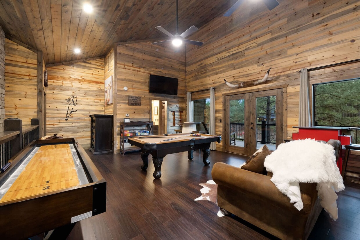 Foto principal - 222 Lost Creek Trl