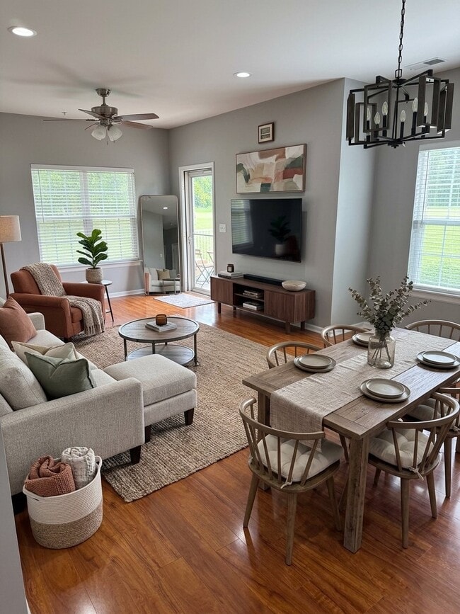 Building Photo - 1291 W Lake St