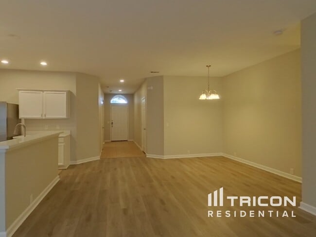Building Photo - 1219 Mule Deer Dr