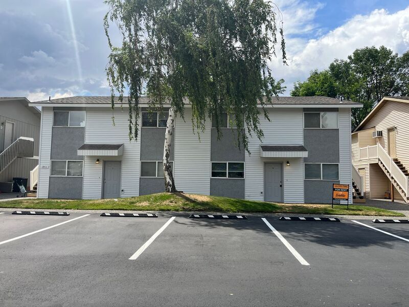 1911 Hoxie Ave Unit Apt. B, Richland, WA 99352 Condo for Rent in