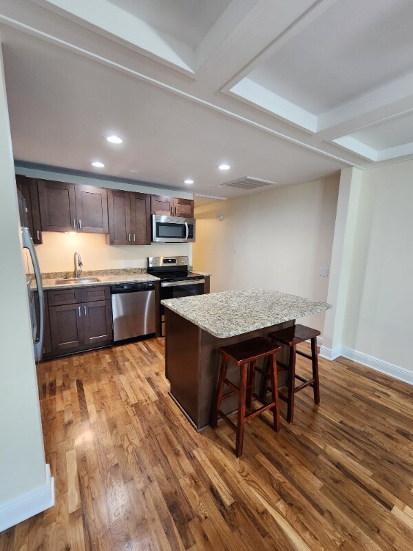 Building Photo - 4780 Pontchartrain Dr
