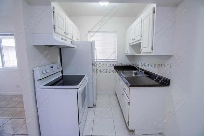 Foto del edificio - Lee Manor Apartments