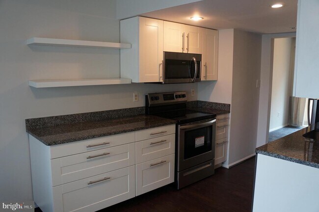 Building Photo - 18613 Chickadee Ln