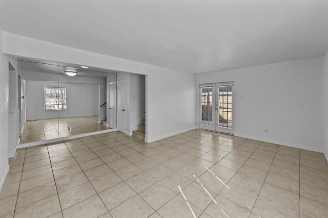 Building Photo - 1815 E Grauwyler Rd