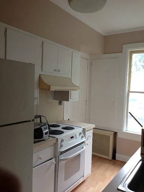 Building Photo - 40 Cedar St