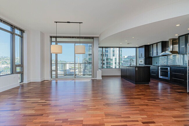 Foto del edificio - 2121 Terry Ave