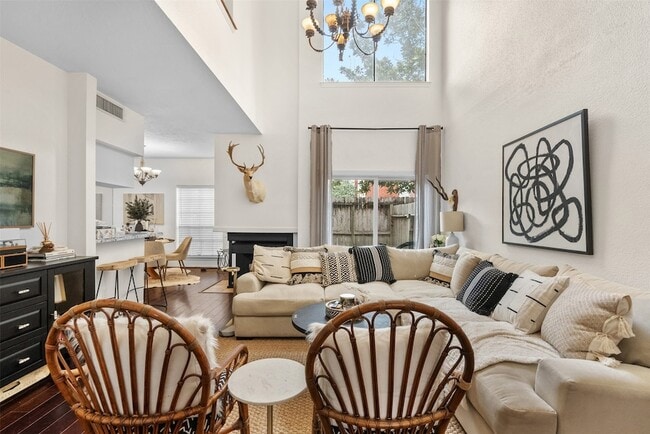 Building Photo - 2220 Bering Dr