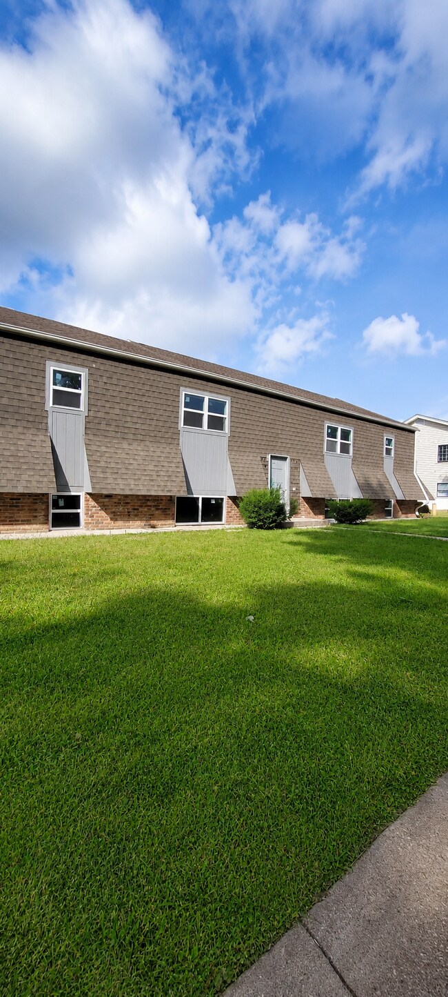 Foto del edificio - 702 N 70th St