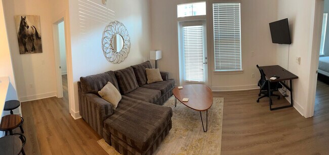 Foto del edificio - 611 Cooper River Cir