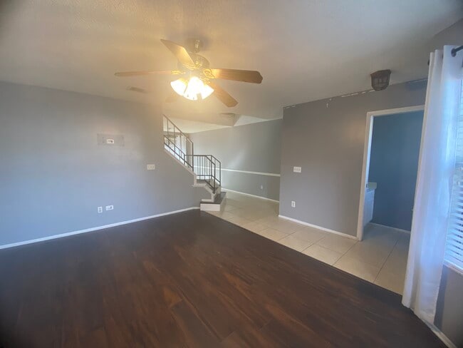Building Photo - 2869 Wareham Ct