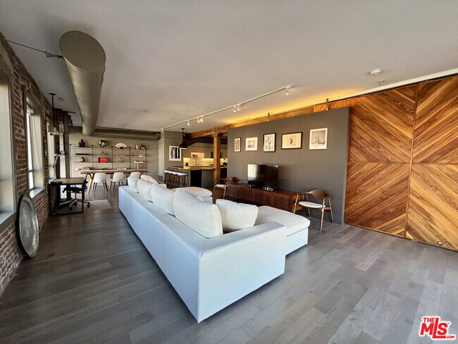 Foto del edificio - 527 Molino St