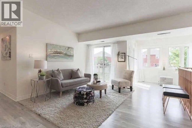 Building Photo - 4140 Foxwood Dr