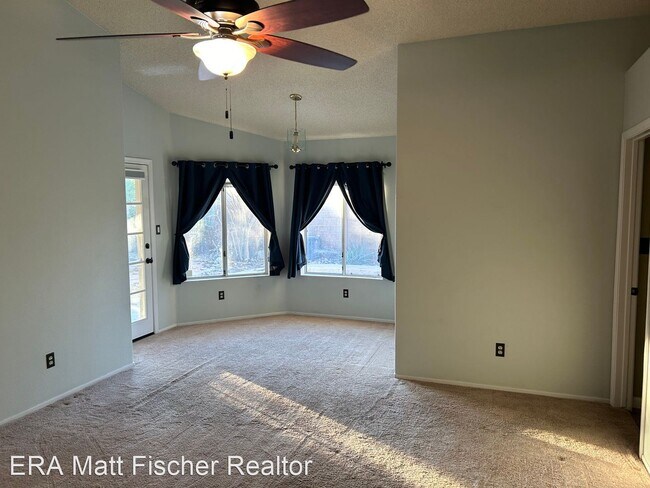 Building Photo - 3 br, 2 bath House - 3369 W 12th Pl