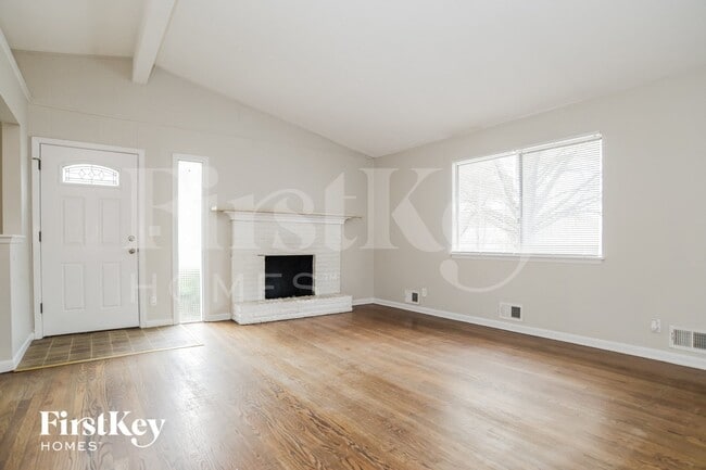 Foto del edificio - 5106 S Grand Ave