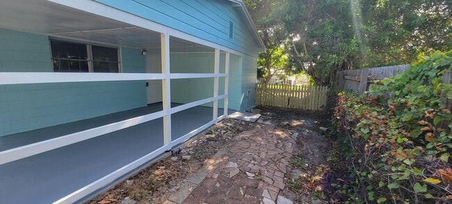 Building Photo - 2439 2nd Avenue SE