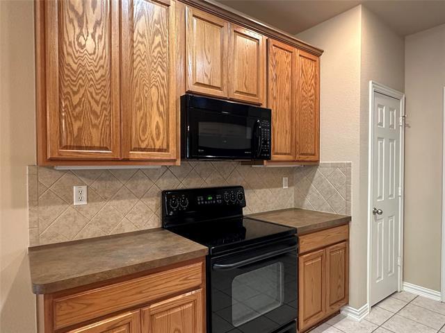 Building Photo - 4145 Woodland Tr