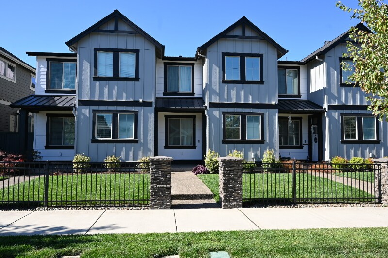 Primary Photo - 5493 SE 80th Ave