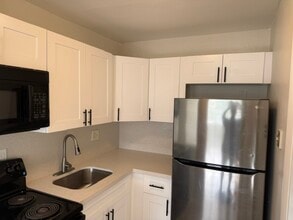 New kitchen - 151 SE 6th Ave