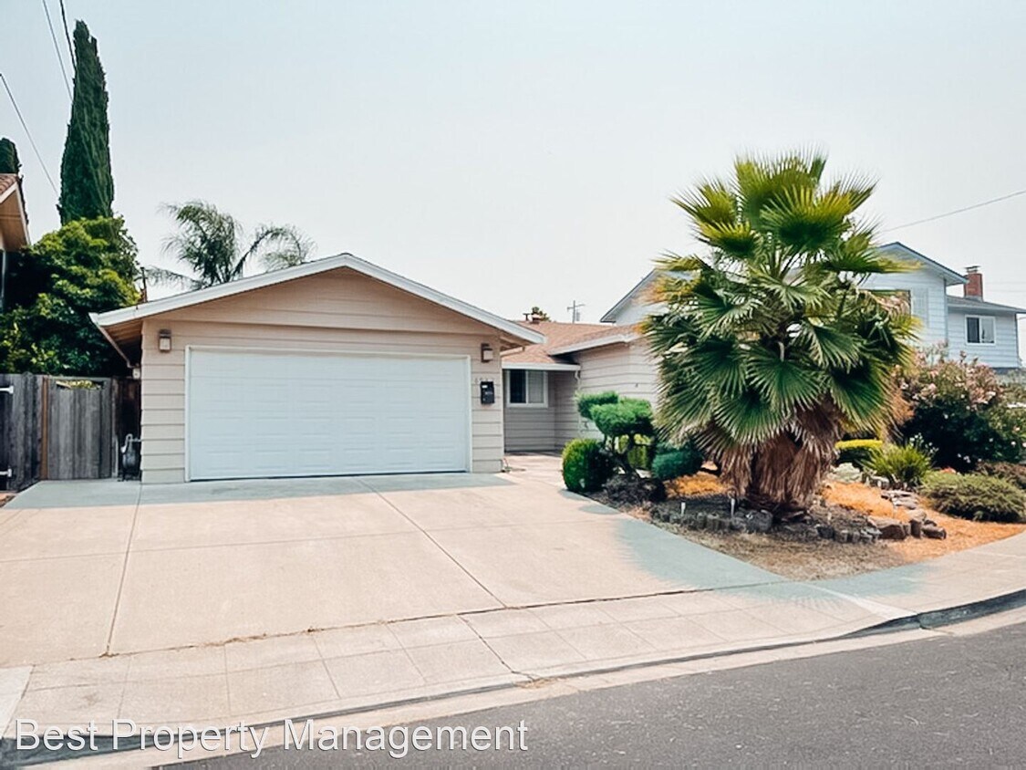 Foto principal - 4 br, 2 bath House - 6932 Tyne Court
