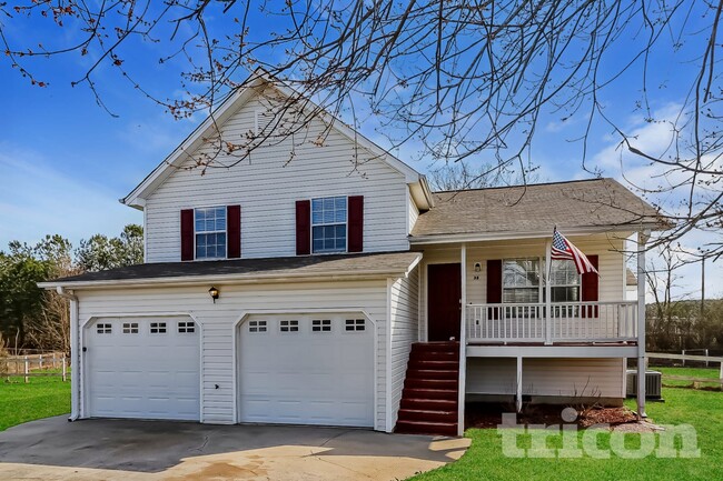 Building Photo - 38 Rubie Ln SW