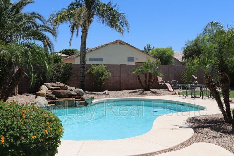 Foto principal - 3641 S Hawthorn Dr