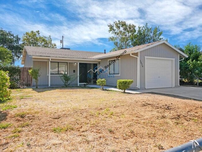 Building Photo - Great 2 beds 2 baths home!