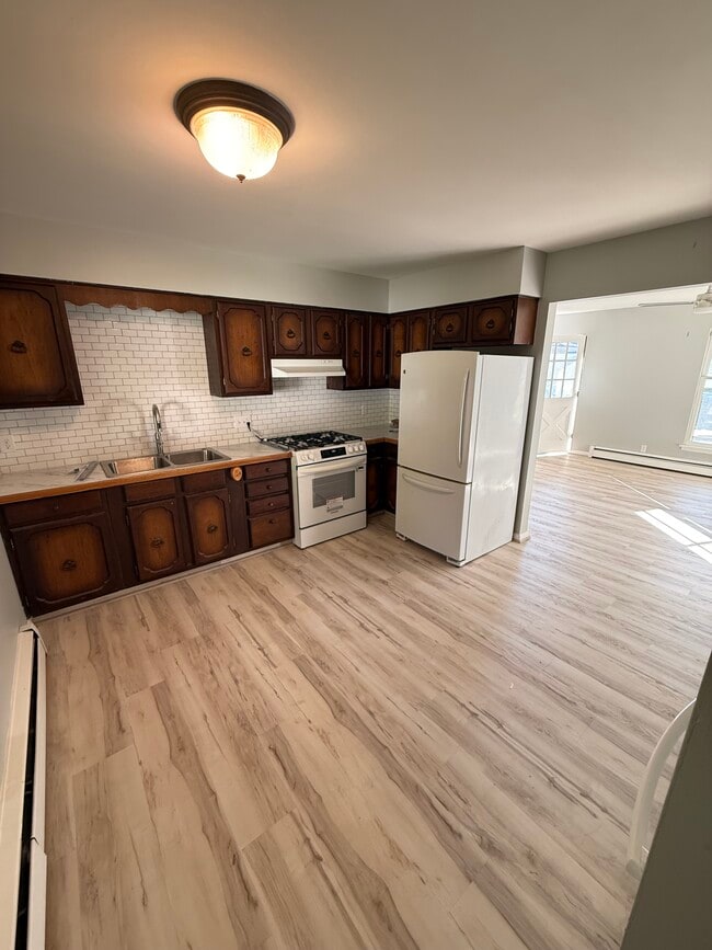 Foto del edificio - 8901 Highland Dr