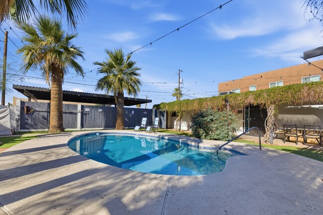 Foto del edificio - 4235 N 13th Pl