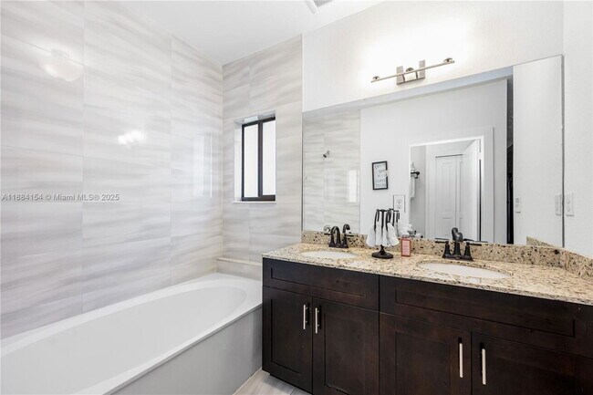 Foto del edificio - 12753 SW 131st Terrace