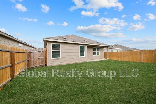 Foto del edificio - 4339 Meadowland Pl