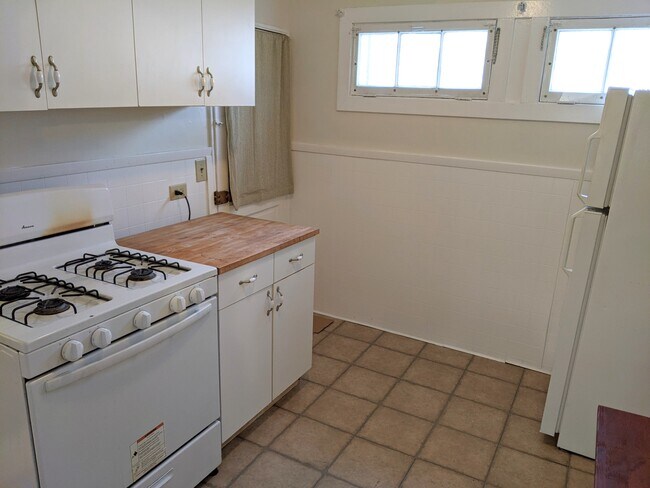 Kitchen - 1315 Main St
