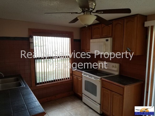 Foto del edificio - 4923 Howard St