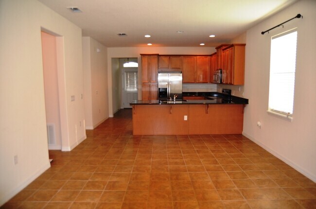 Foto del edificio - 7480 Azalea Cove Cir